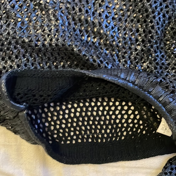 Cropped Black coated “mesh” sweater - Picture 3 of 3